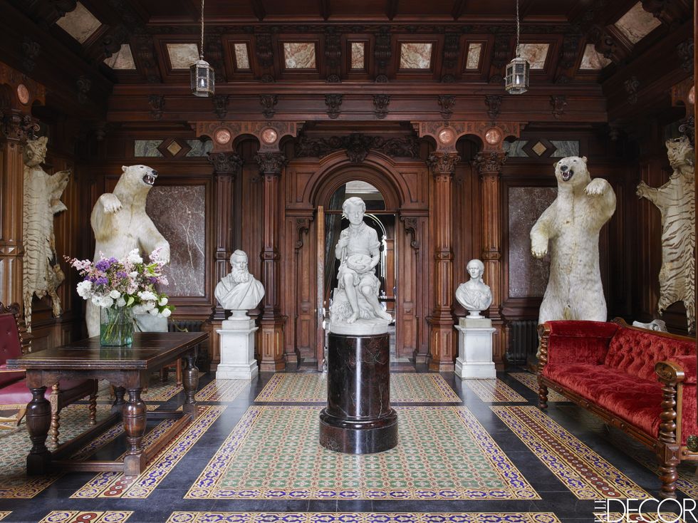 somerlayten hall east anglia - ENTRY HALL with Polar bears taxidermy